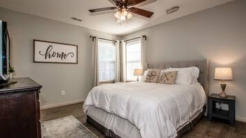 2 slaapkamers, een strijkplank/strijkijzer, wifi, beddengoed