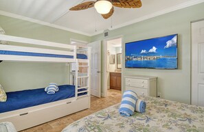 2 bedrooms, iron/ironing board, free WiFi, bed sheets - Ocean View Condo on Siesta Key Beach! Amazing location and amenities! (Sarasota)