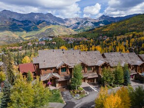 Exterior - TRISTANT 115- Luxury Townhome, Mountain Village, Easy Ski Access, Gym & Hot Tub (Mountain Village)