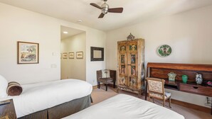 4 bedrooms, iron/ironing board, free WiFi, bed sheets - TRISTANT 115- Luxury Townhome, Mountain Village, Ski-In/Ski-Out, Gym & Hot Tub (Mountain Village)