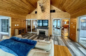 TV, streaming services - Sandpiper Too Summary (Lewiston)