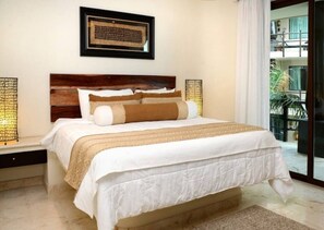 3 bedrooms, in-room safe, iron/ironing board, WiFi