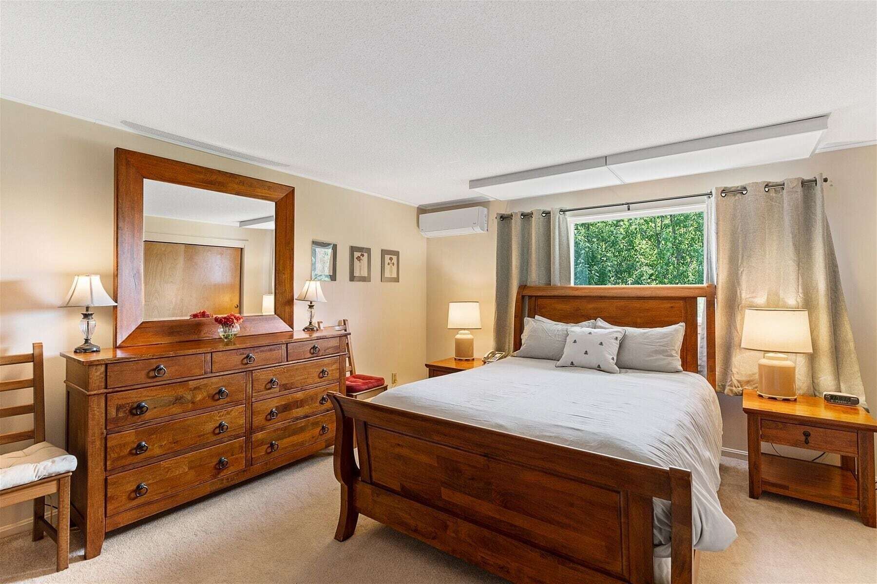 2 slaapkamers, een strijkplank/strijkijzer, gratis wifi, beddengoed