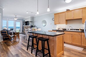 Fridge, microwave, oven, stovetop - Promo! Stunning Oceanfront Condo-Private Hot Tub, WiFi, Indoor Pool & HDTV! (Lincoln City)