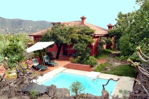 Pool - Charming Holiday Cottage El Pedregal with Private Pool in Tranquil Vin (El Pedregal)