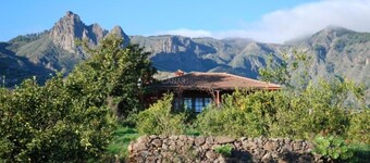 Casa Rural El Pedregal: Disfruta de la auténtica naturaleza en esta h