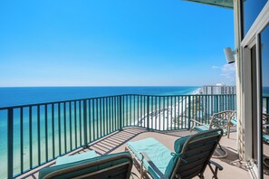 Property grounds - Penthouse, 2500 sqft, Wrap-Around Balconies, 10' Ceilings (Destin)