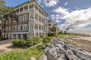 Exterior - Beautiful Pet Friendly Ocean Front House with views of Jekyll and Atlantic! (Saint Simons Island)