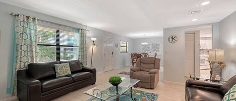 Smart TV, DVD player, books