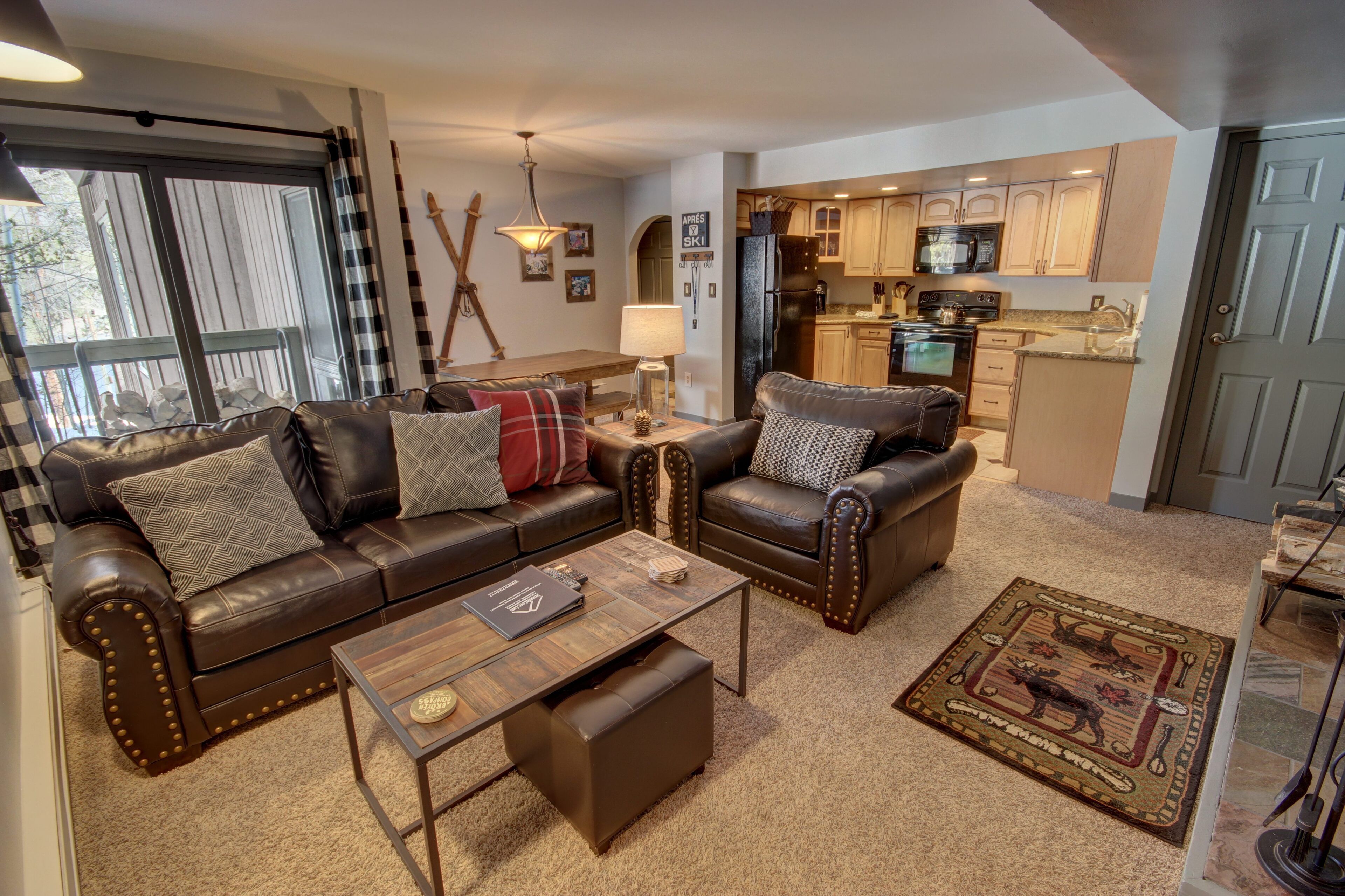 Cozy 2BD with Wood Fireplace, Outdoor Pool