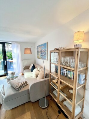 TV - WellenSpiel - unique atmosphere with rose garden (Wangerooge)