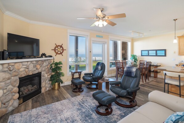 TV, fireplace, DVD player, books