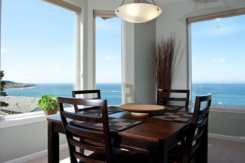 Promo! Stunning Ocean Views~Top Floor Condo w/ Free Wifi, HDTV and Much More