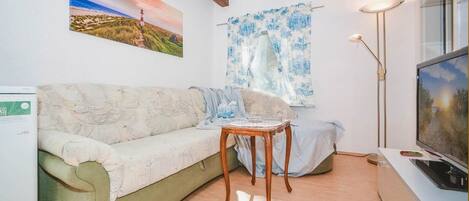 TV, DVD player, stereo