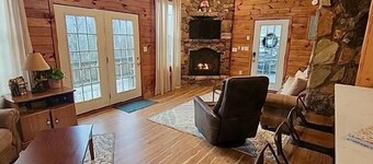 High Ridge cabin in the Blue Ridge Mountains