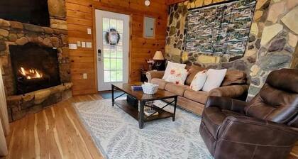 High Ridge cabin in the Blue Ridge Mountains