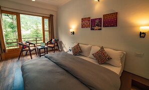 Deluxe Room | Premium bedding, down comforters, memory foam beds, laptop workspace - Alt Life Manali (Manali)