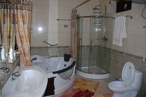 Bathroom - Almaz Guest House (Dushanbe)
