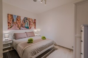 3 chambres, fer et planche à repasser, Wi-Fi gratuit, draps fournis