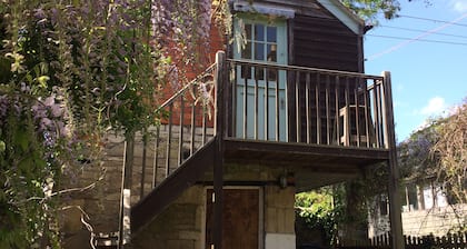 1750s cottage near Bath , 4 bed sleeps 9, Bradford on Avon, Cotswolds.