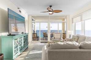 Smart TV, DVD player