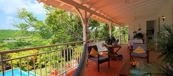 Charming villa with pool (MQSA20 6 p)