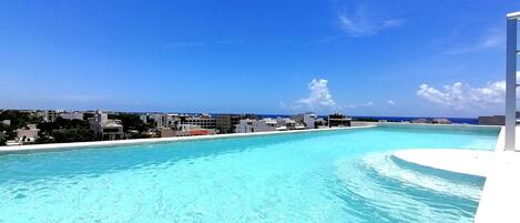 Piscina a l'aire lliure