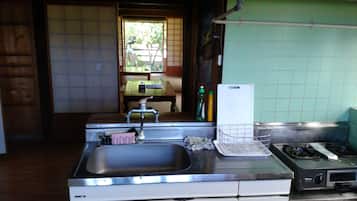 Old Okinawa Style House | Private kitchen | Fridge, microwave, stovetop, electric kettle