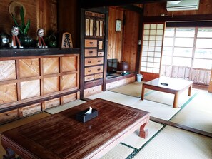 傳統單棟房屋 (Old Okinawa Style) | 床單