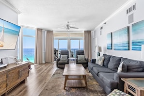 Smart TV, DVD player