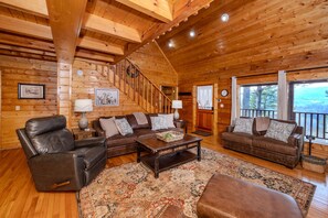 TV, caminetto, videogiochi, lettore DVD