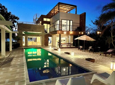 Casa Iguana del Mar/ Entire Villa 