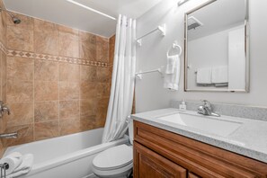 Towels - Ski-In/Ski-Out from this Cozy, Family-Friendly Mountain Condo - Walk to Town (Breckenridge)