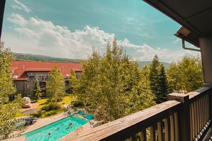 Property grounds - Modern River Run Condo: Walk to Gondola + Pool (Keystone)