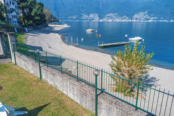 Der schöne öffentliche Strand ist nur ca. 1 km entfernt
