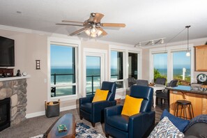 Smart-TV, peis, DVD-spiller og bøker