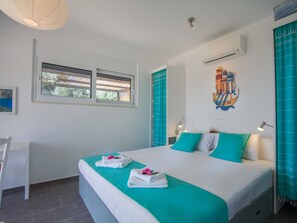 3 chambres, fer et planche à repasser, Wi-Fi, draps fournis