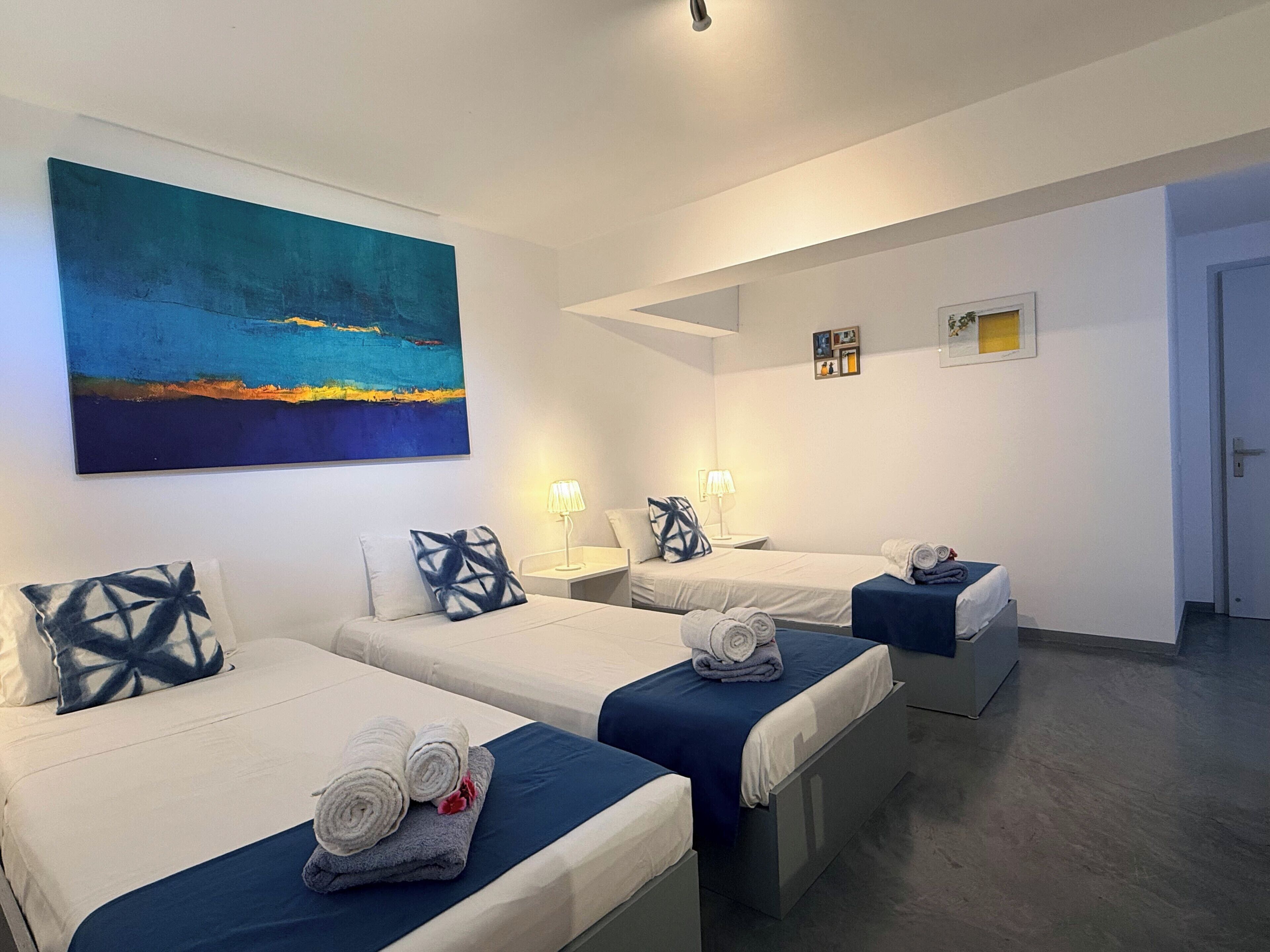 3 bedrooms, iron/ironing board, WiFi, bed sheets