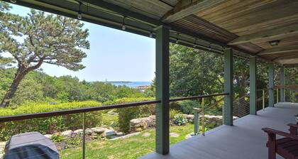 Seacroft: Klassinen viktoriaaninen koti, josta on näkymät merelle ja kaksi valoa taloa