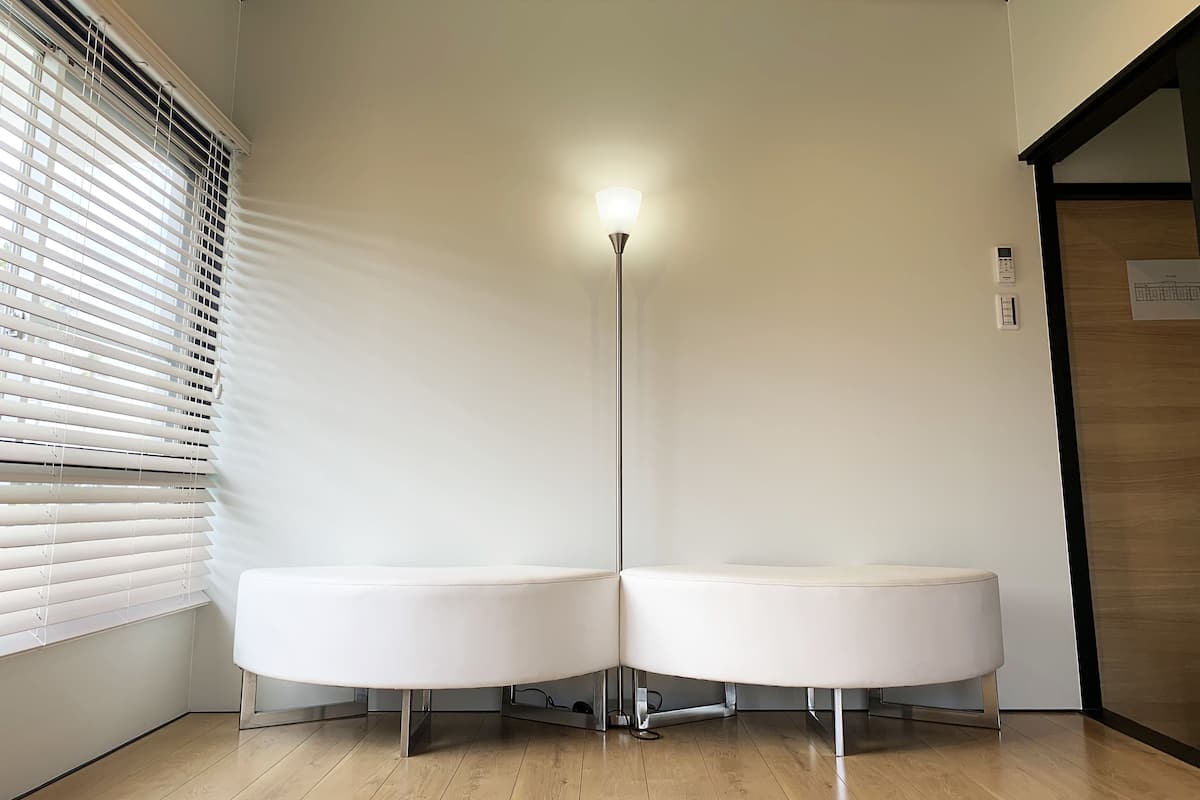 Standaard Twin kamer (201) | Een bureau, gratis wifi, beddengoed