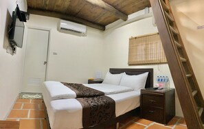 Quadruple Room | Free WiFi, bed sheets - Longkou Mysterious Resort (Jinning)