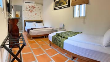 Free WiFi, bed sheets