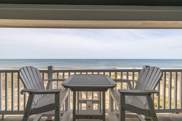 Outdoor dining - FFR310 - Ocean Sky by First Flight Rentals (Kill Devil Hills, NC 27948)