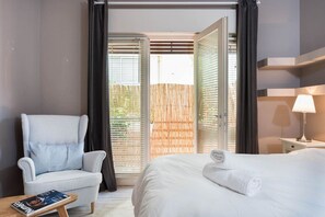 2 bedrooms, iron/ironing board