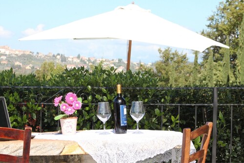 Borgo Lucignano ist das perfekte Landgut fuer Ihren Urlaub mit Familie oder Freunden, viel Platz und