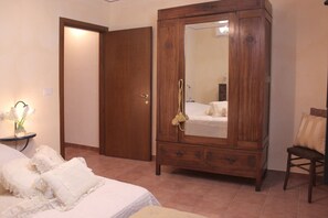 9 bedrooms, WiFi
