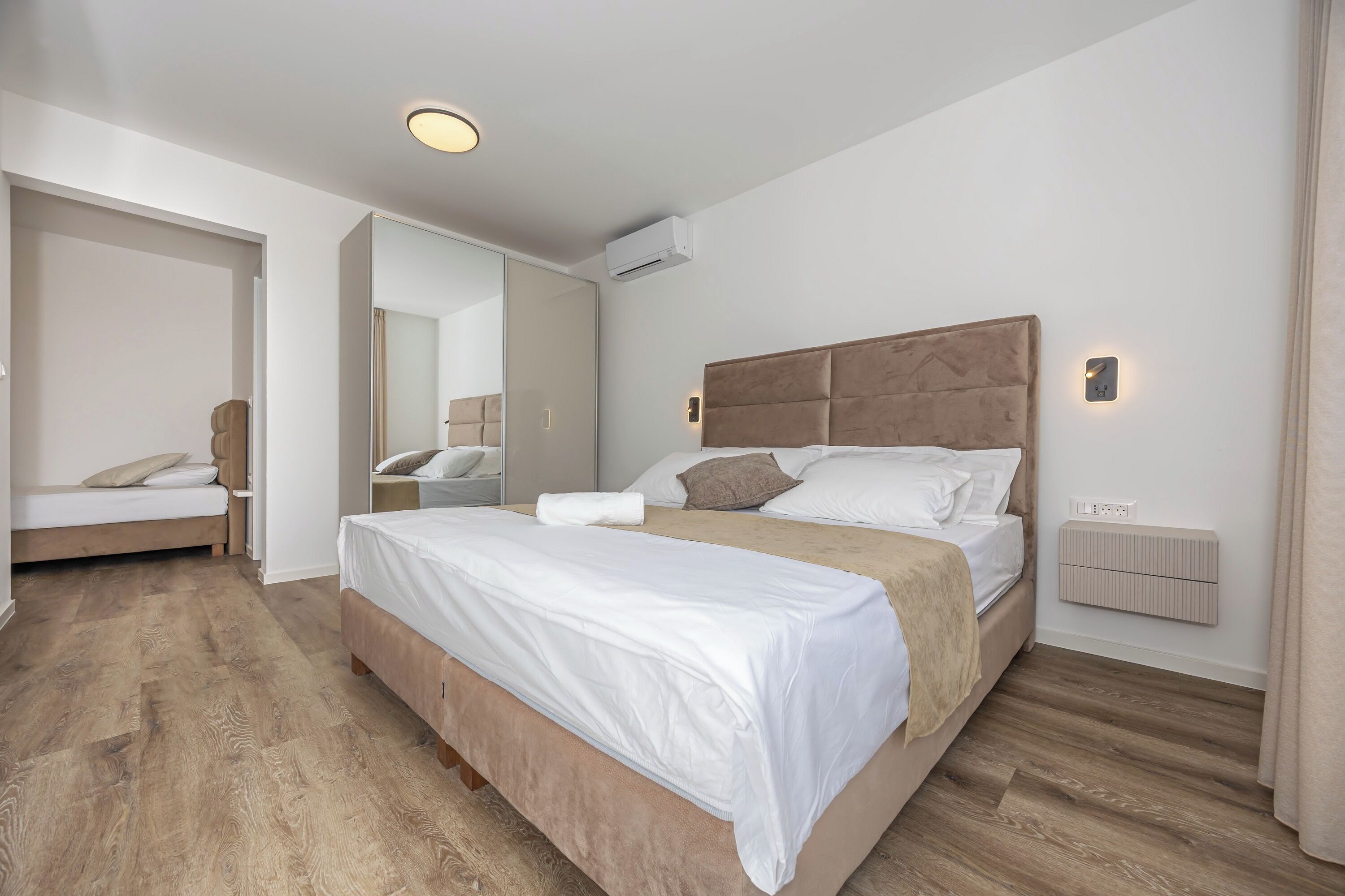 4 bedrooms, iron/ironing board, travel cot, free WiFi
