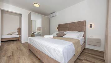4 bedrooms, iron/ironing board, travel cot, free WiFi