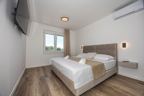 4 bedrooms, iron/ironing board, travel cot, free WiFi - VILLA VALENTINA -Luxury Stay for 8+1 Guests with XXL Pool&Whirlpool (Bribir)