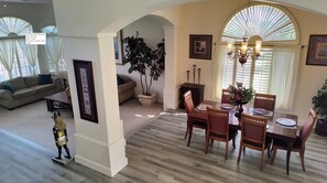 Dining - 4300 SQFT 5BR HOME - HEATED POOL - 2 MASTER SUITES - JACUZZI TUB - SLEEPS 12+ (Phoenix)